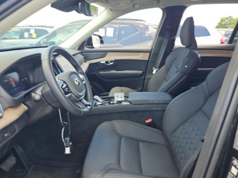 Used 2026 Volvo XC90 B6 Plus AWD/4WD image 2