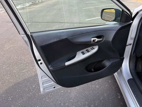 Used 2013 Toyota Corolla S w/ Premium Pkg image 9