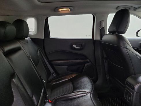Used 2020 Jeep Compass Latitude AWD/4WD image 19