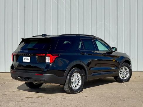 New 2026 Ford Explorer Active image 5
