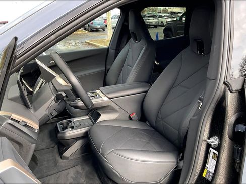 Used 2025 BMW iX xDrive50 image 26