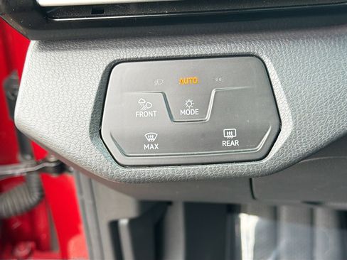 Used 2023 Volkswagen ID.4 Pro S image 36