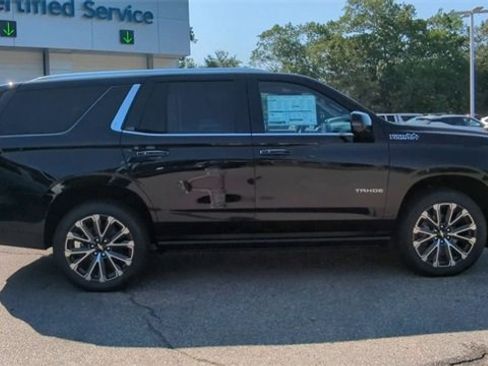 New 2025 Chevrolet Tahoe High Country image 9