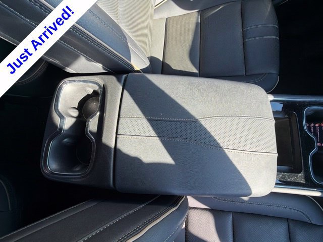 Used 2025 Chevrolet Traverse High Country FWD image 29