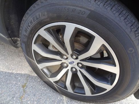 Used 2025 Ford Explorer ST-Line image 15