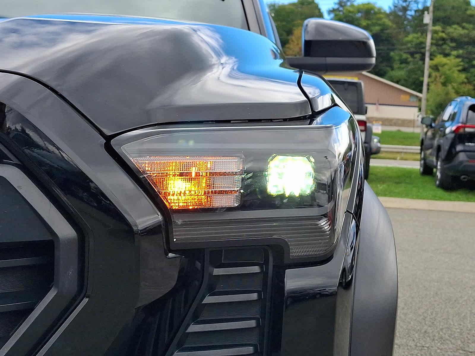 Used 2024 Toyota Tacoma TRD Off-Road AWD/4WD image 10