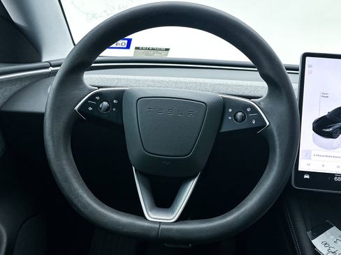 Used 2024 Tesla Model 3 Standard Range RWD image 27