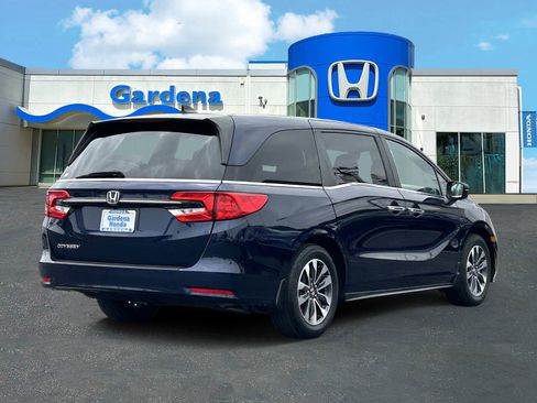 Certified 2023 Honda Odyssey EX-L image 6