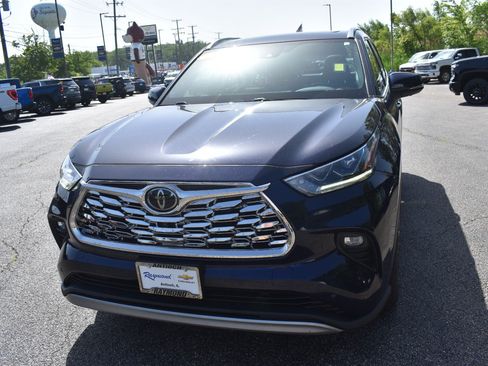 Used 2021 Toyota Highlander Platinum AWD/4WD image 7