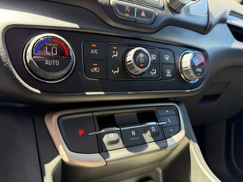 Used 2023 GMC Terrain Denali AWD/4WD image 21