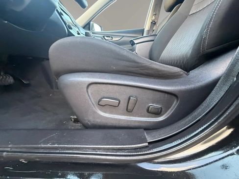 Used 2019 Nissan Rogue SV FWD image 35