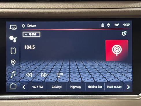 Used 2022 GMC Yukon Denali w/ Denali Ultimate Package AWD/4WD image 32