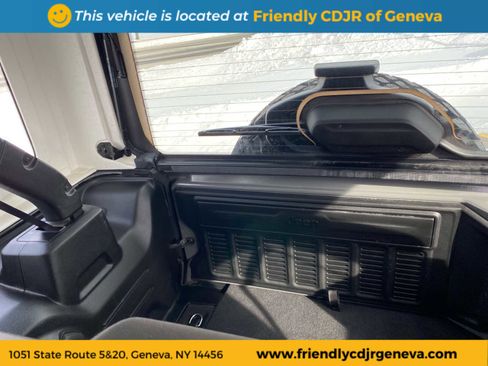 Used 2023 Jeep Wrangler Unlimited w/ Cold Weather Group image 23