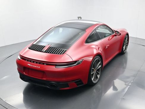 Used 2024 Porsche 911 Carrera 4S w/ Sport Package image 37
