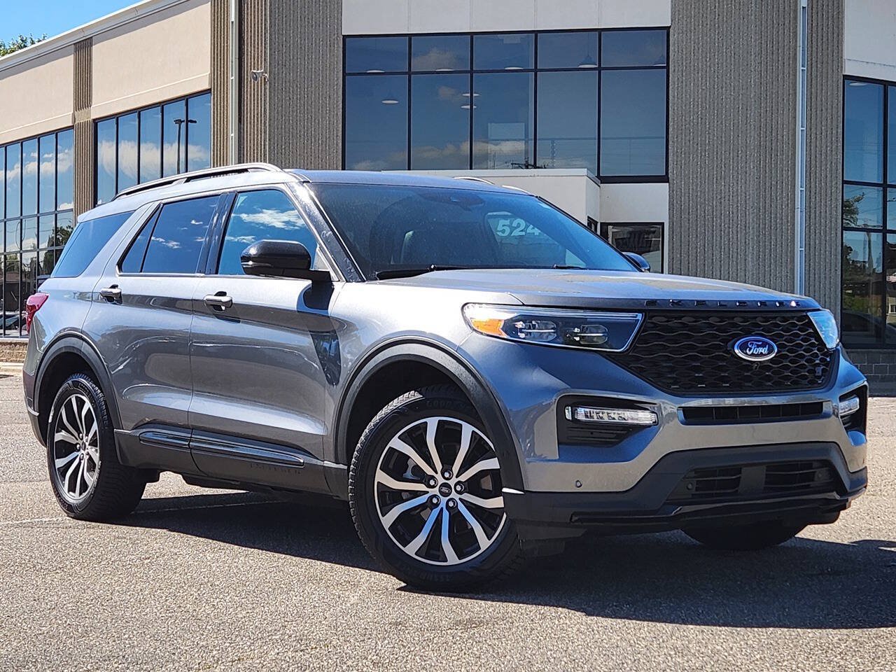 Used 2021 Ford Explorer ST w/ Equipment Group 401A AWD/4WD image 34