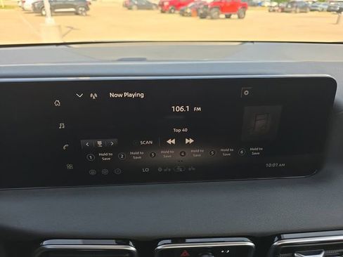 New 2026 Nissan Sentra SV FWD image 8