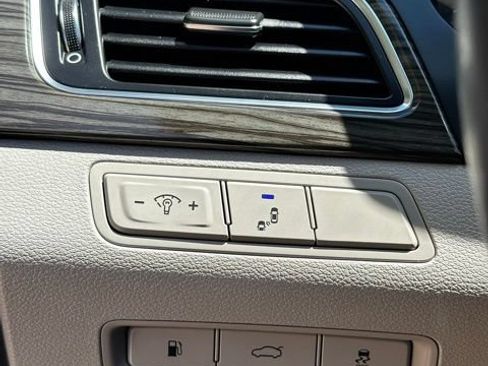 Used 2015 Hyundai Sonata Limited FWD image 22