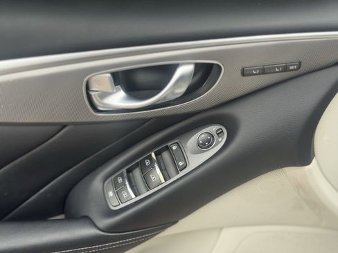 Used 2016 INFINITI Q50 3.0t Premium w/ 3.0T Premium Plus Package image 16