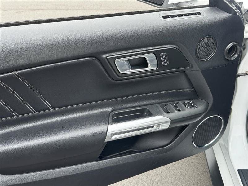 Used 2018 Ford Mustang Premium RWD image 17
