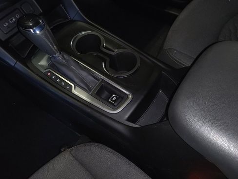 Used 2020 Chevrolet Equinox LT w/ LPO, Floor Liner Package image 26