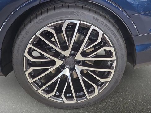 New 2026 Audi SQ7 Premium Plus AWD/4WD image 17