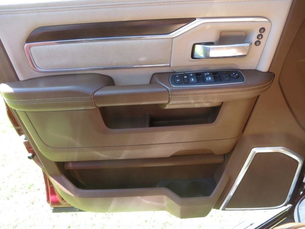 Used 2022 RAM 2500 Laramie AWD/4WD image 23