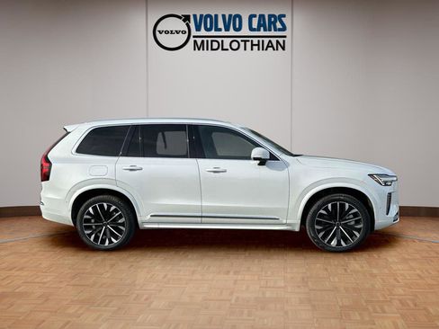 New 2025 Volvo XC90 T8 Plus w/ Protection Package Premier image 19