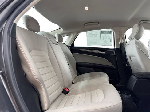 Used 2019 Ford Fusion S FWD image 18