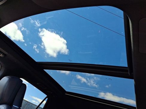 Used 2022 Lincoln Navigator Reserve image 14