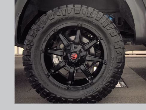 Used 2017 Ford F150 Raptor w/ Equipment Group 802A Luxury AWD/4WD image 13