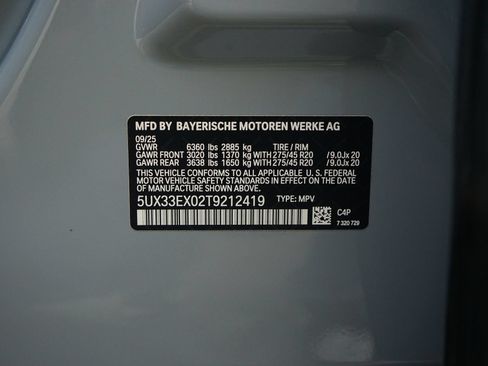 Used 2026 BMW X6 xDrive40i AWD/4WD image 28