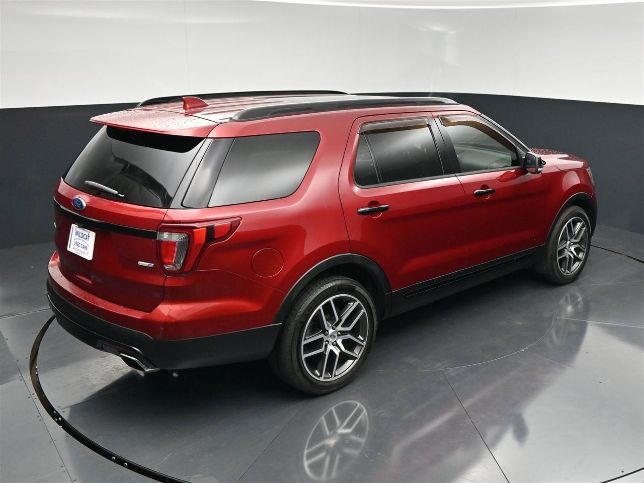 Used 2017 Ford Explorer Sport w/ Equipment Group 401A AWD/4WD image 24