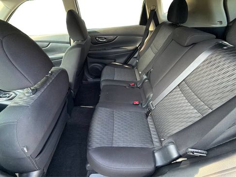 Used 2018 Nissan Rogue SV w/ Premium Package AWD/4WD image 10