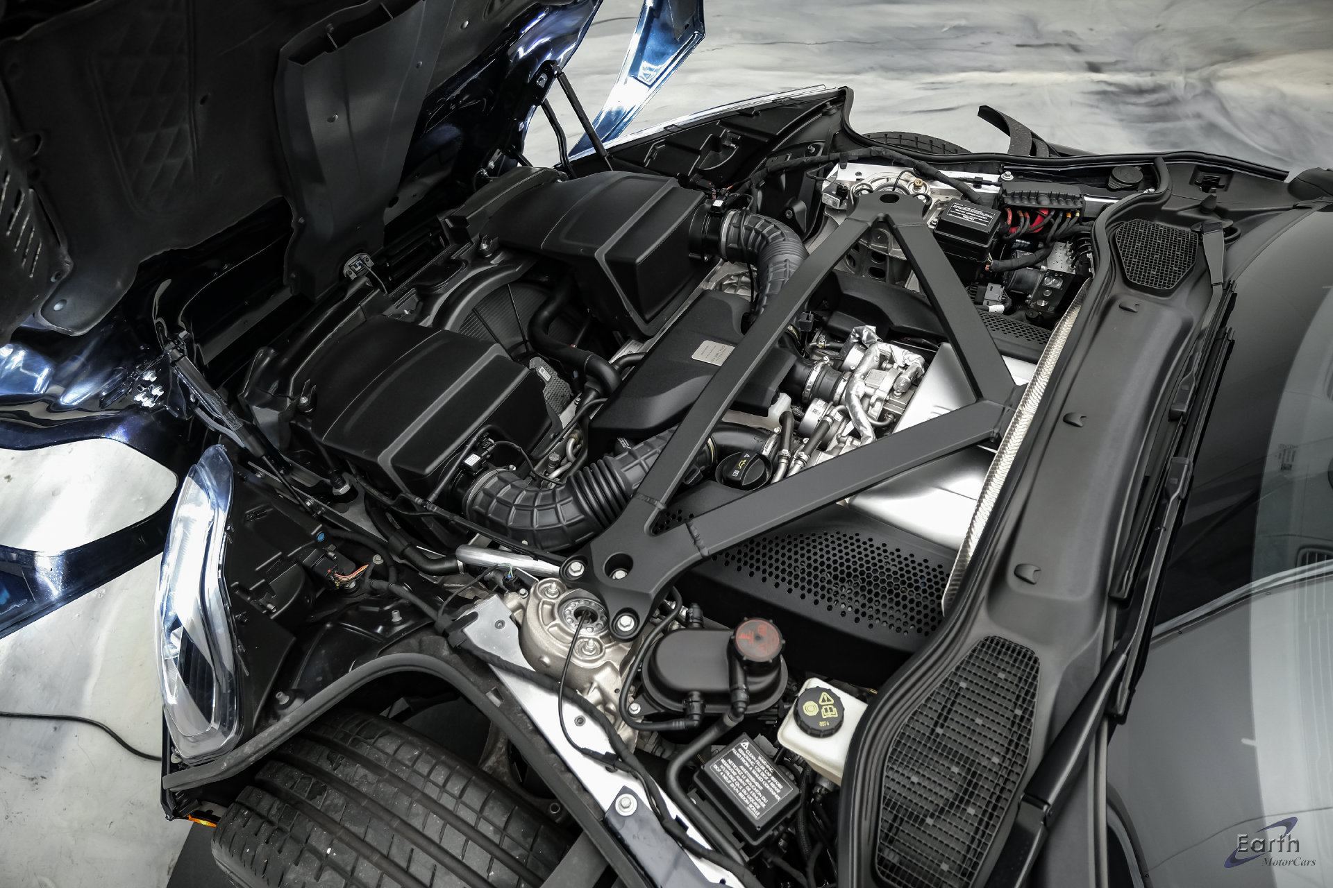 Used 2021 Aston Martin DB11 Coupe RWD image 86