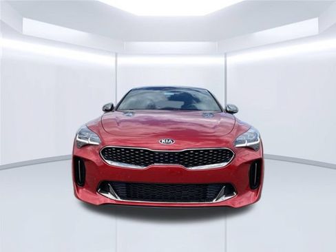 Used 2018 Kia Stinger GT2 AWD/4WD image 12