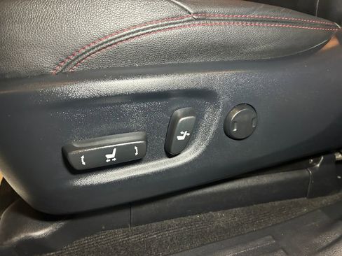 Certified 2020 Toyota 4Runner Venture AWD/4WD image 21