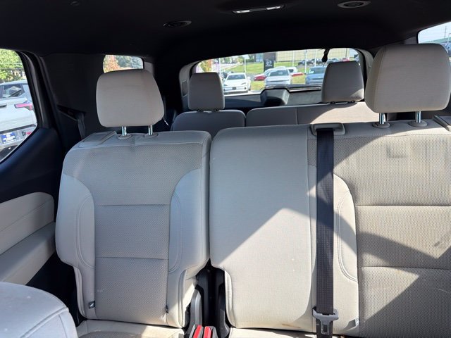 Used 2022 Chevrolet Traverse LS FWD image 14
