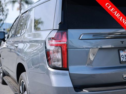 Used 2022 Chevrolet Tahoe RST w/ Luxury Package AWD/4WD image 13