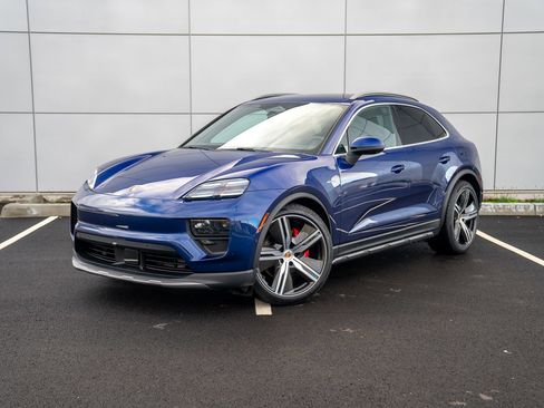 New 2025 Porsche Macan 4S Electric image 1