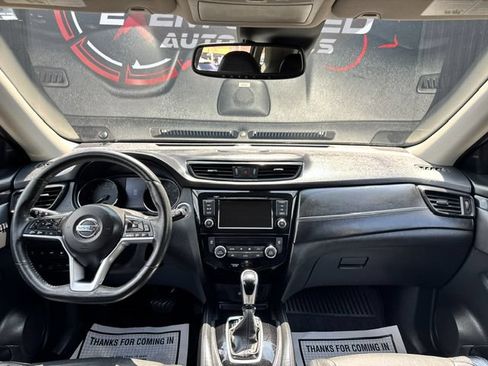 Used 2018 Nissan Rogue SL w/ Premium Package AWD/4WD image 21