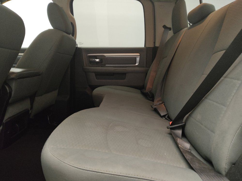 Used 2020 RAM 1500 Classic SLT RWD image 18