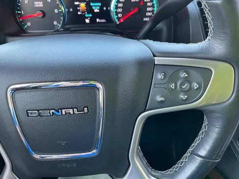 Used 2018 GMC Yukon Denali w/ Denali Ultimate Package AWD/4WD image 35