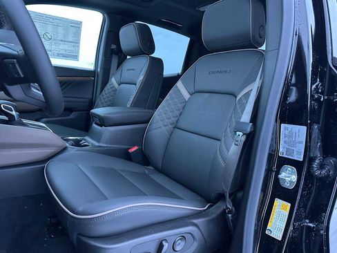 New 2026 GMC Canyon Denali image 21