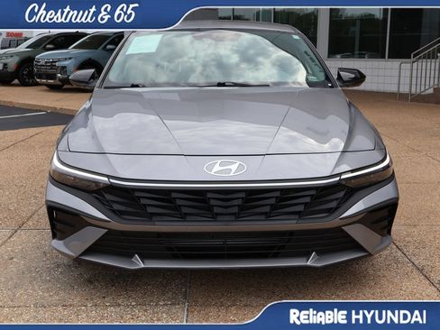 Certified 2025 Hyundai Elantra Sport w/ Cargo Package FWD image 8