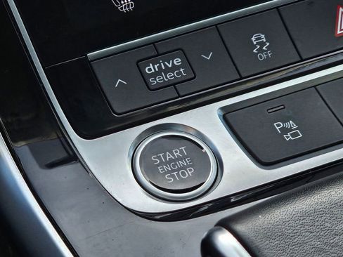 Used 2023 Audi Q7 3.0T Premium Plus image 28