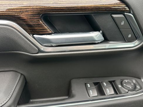 New 2026 GMC Sierra 1500 Elevation image 9