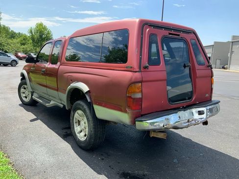 Used 2000 Toyota Tacoma PreRunner w/ Value Pkg RWD image 7
