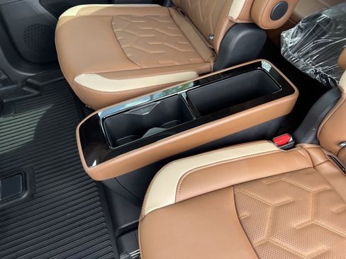 New 2026 Nissan Pathfinder Platinum AWD/4WD image 20