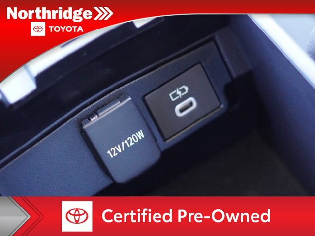 Certified 2026 Toyota Corolla Cross LE FWD image 33