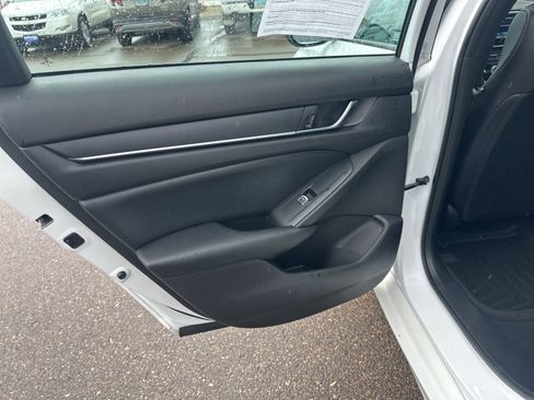 Used 2022 Honda Accord Sport image 21